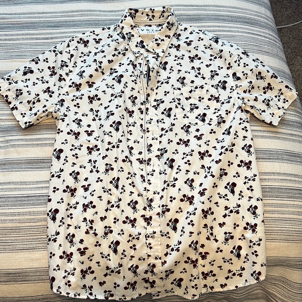 Men’s floral button up